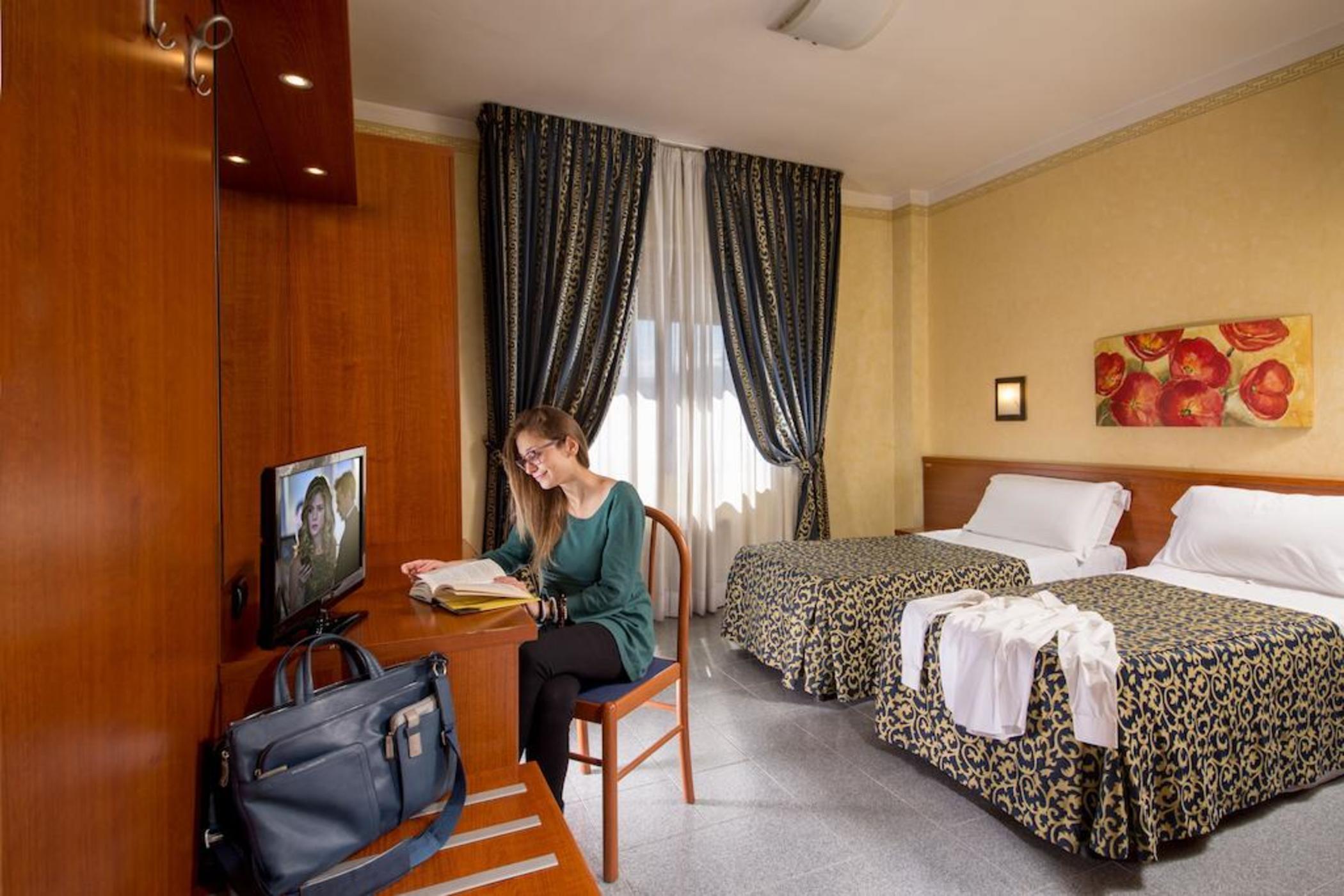 Hotel Jonico Рим Екстериор снимка