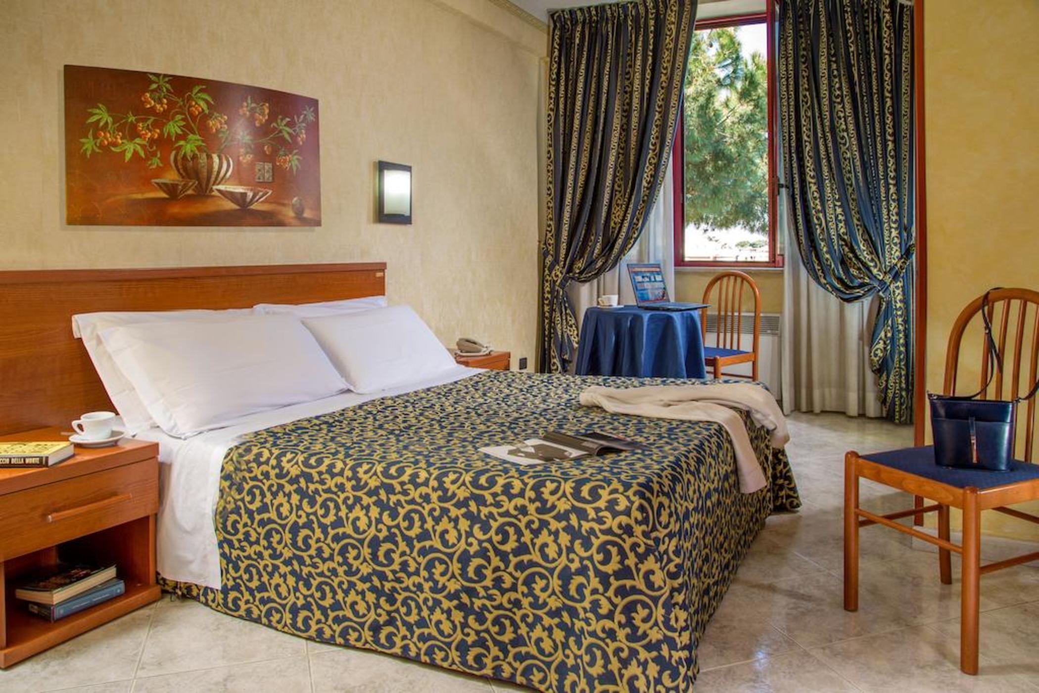 Hotel Jonico Рим Екстериор снимка