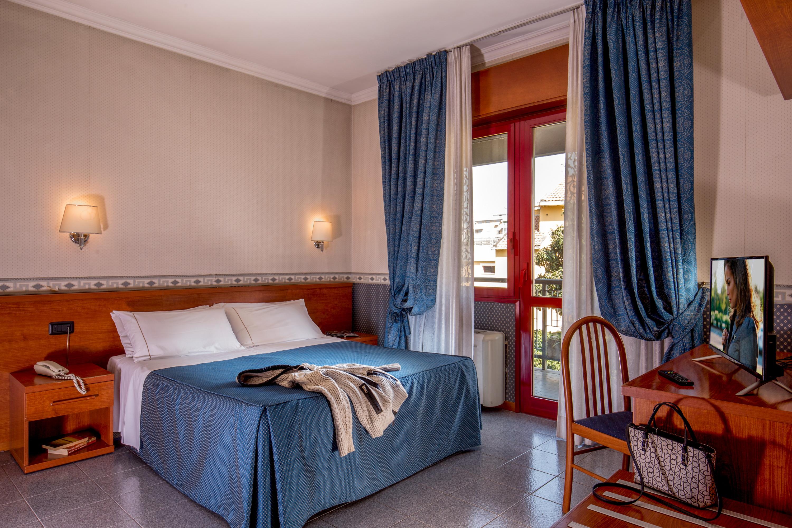 Hotel Jonico Рим Екстериор снимка