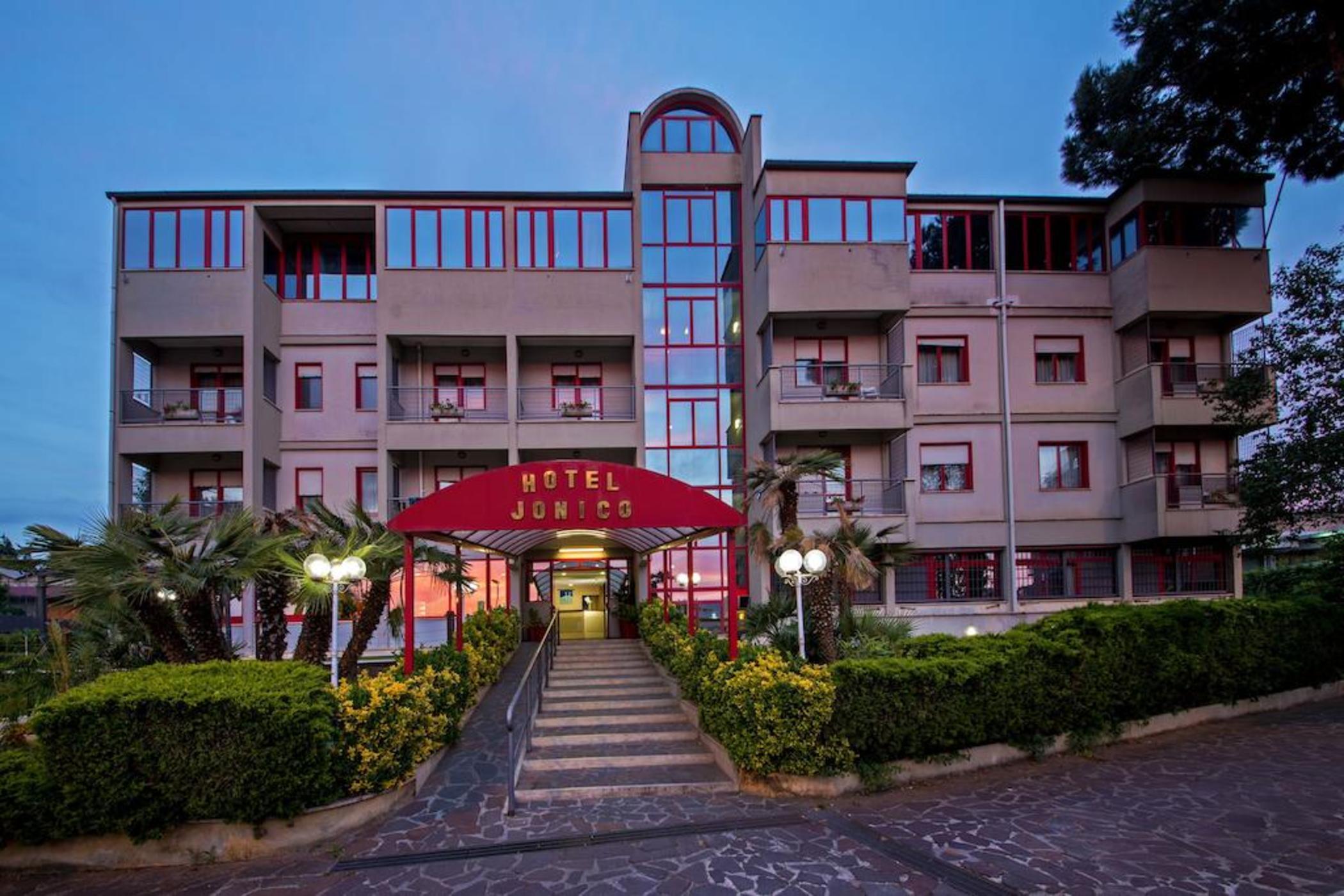 Hotel Jonico Рим Екстериор снимка