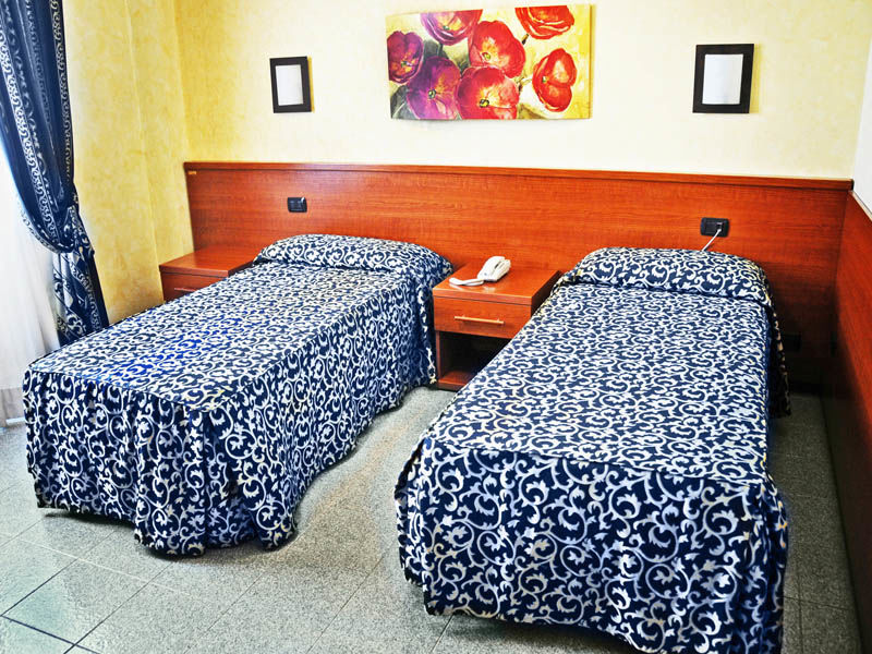 Hotel Jonico Рим Екстериор снимка
