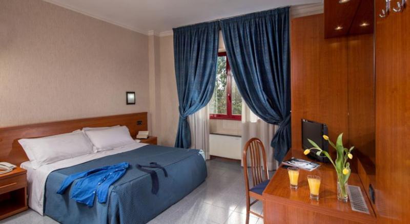 Hotel Jonico Рим Екстериор снимка