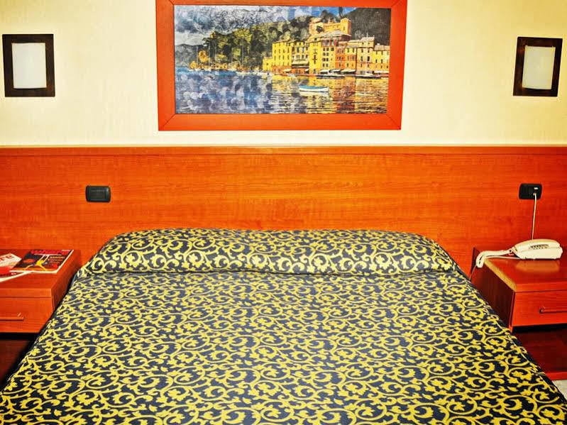 Hotel Jonico Рим Екстериор снимка