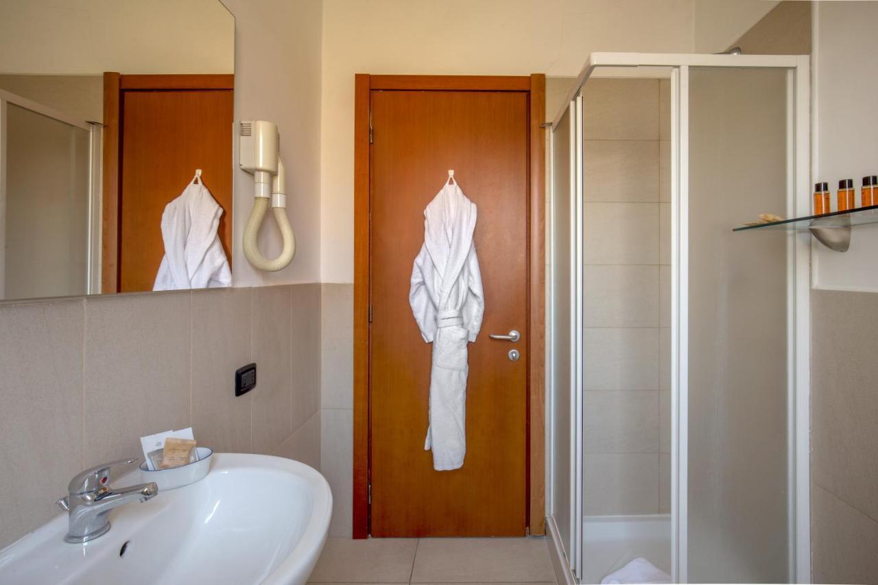 Hotel Jonico Рим Екстериор снимка